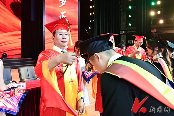 打麻将赢钱软件正规渠道怎么弄副书记